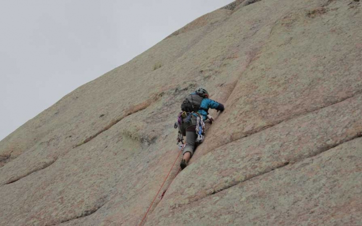 rock climbing in the colorado rockies